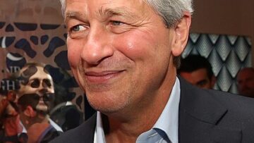 Becky_Quick_and_Jamie_Dimon_(24493759992)_(cropped)